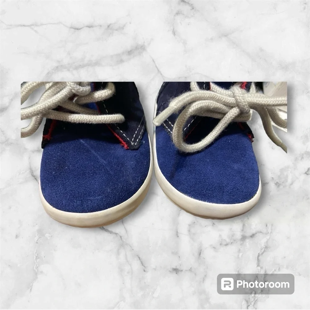 Baby Gap Size 6-12 Months Cow Suede Shoes